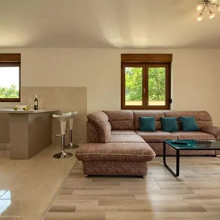 Markulin Comfortable Holiday Вилла Пула