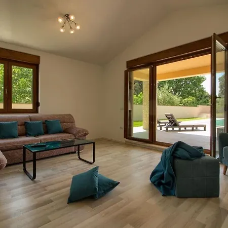 Вилла Markulin Comfortable Holiday *