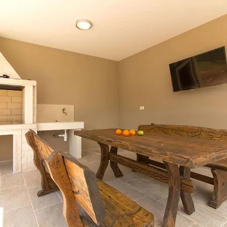 Markulin Comfortable Holiday Вилла Пула