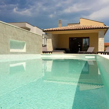 Markulin Comfortable Holiday Вилла Пула